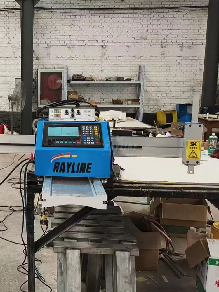 Macchina da taglio al plasma C - Plasma Table Cnc 1530 recensione e prezzo